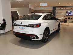 2022款 330TSI 两驱越享版
