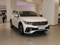 2022款 330TSI 两驱越享版