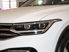 2022款 330TSI 两驱越享版