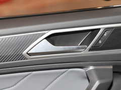 2022款 330TSI 两驱越享版