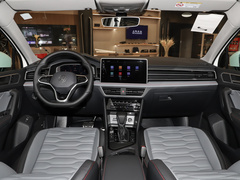 2022款 330TSI 两驱越享版