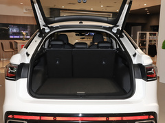 2022款 330TSI 两驱越享版