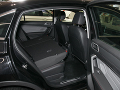 2022款 330TSI 两驱越享版