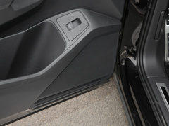 2022款 330TSI 两驱越享版