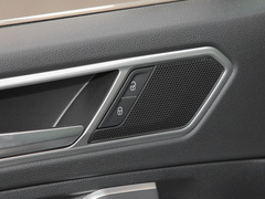 2022款 330TSI 两驱越享版