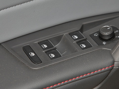 2022款 330TSI 两驱越享版