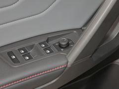 2022款 330TSI 两驱越享版