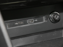 2022款 330TSI 两驱越享版