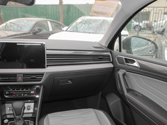 2022款 330TSI 两驱越享版