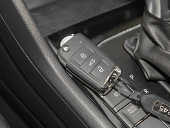 2022款 330TSI 两驱越享版