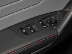 2022款 330TSI 两驱越享版