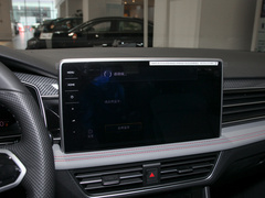 2022款 330TSI 两驱越享版
