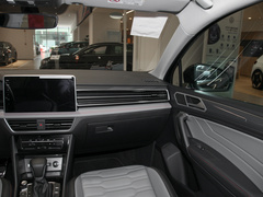 2022款 330TSI 两驱越享版