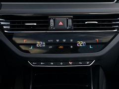 2022款 2.0T 智联旗领四驱版