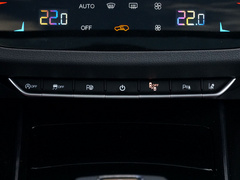 2022款 2.0T 智联旗领四驱版