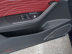 2022款 2.0T 智联旗领四驱版