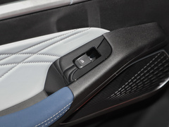 2022款 第4代 1.5L CVT旗舰型