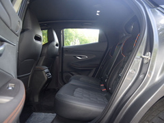 2022款 1.5T 卓越型