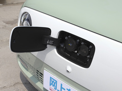 2022款 405km 长续航型 三元锂