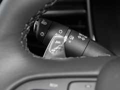 2022款 2.0T 六座四驱尊贵型