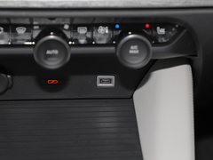 2021款 1.6T 耀不凡