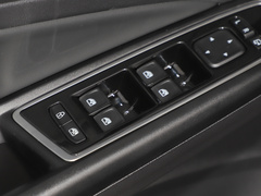 2021款 黑锋版 1.4T 自动悦享版