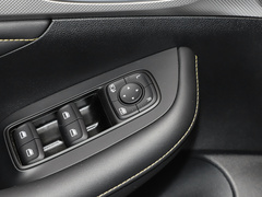 2021款 EV 500天幕旗舰版
免税
