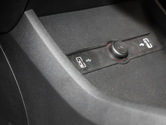 2021款 EV 500天幕旗舰版
免税
