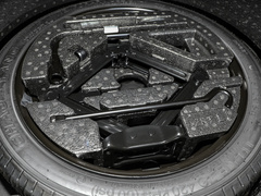 2021款 EV 500天幕旗舰版
免税
