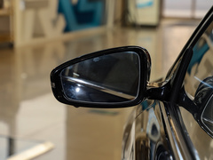 2021款 EV 500天幕旗舰版
免税
