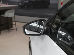 2022款 40 e-tron 星耀型 机甲套装