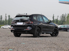 2022款 xDrive30i 尊享型 M曜夜套装