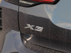 2022款 xDrive30i 尊享型 M曜夜套装