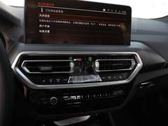 2022款 xDrive30i 尊享型 M曜夜套装