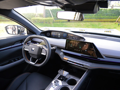 2022款 1.5T 智慧领航型