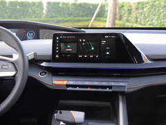 2022款 1.5T 智慧领航型