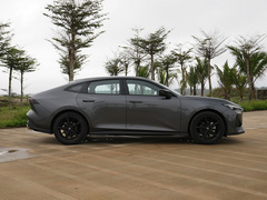 2022款 1.5T 智慧领航型