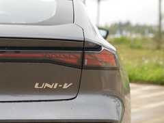 2022款 1.5T 智慧领航型