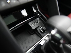 2022款 TSI330 两驱奢享版