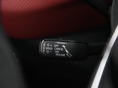 2022款 TSI330 两驱奢享版