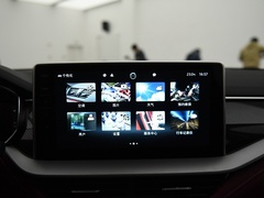 2022款 TSI330 两驱奢享版