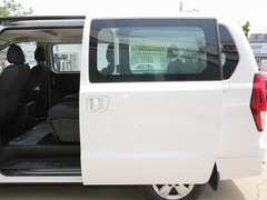 2021款 旅行版 2.0L 手动舒适型 7座