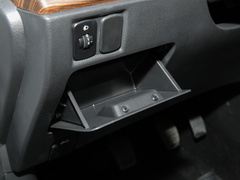 2021款 旅行版 2.0L 手动舒适型 7座
