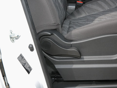 2021款 旅行版 2.0L 手动舒适型 7座