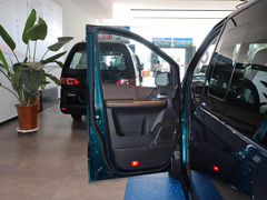 2021款 旅行版 2.0L 手动豪华型 7座
