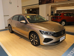 2022款 330TSI 豪华版