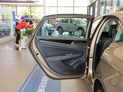 2022款 330TSI 星空尊贵版