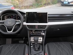 2022款 330TSI 自动两驱智享版