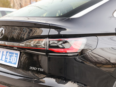 2022款 330TSI 两驱旗舰版