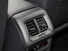 2022款 330TSI 两驱旗舰版